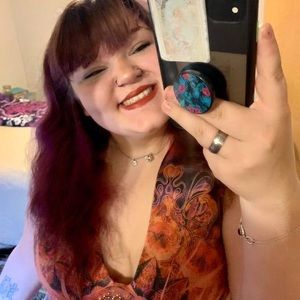 Meet your Posher, Kayla